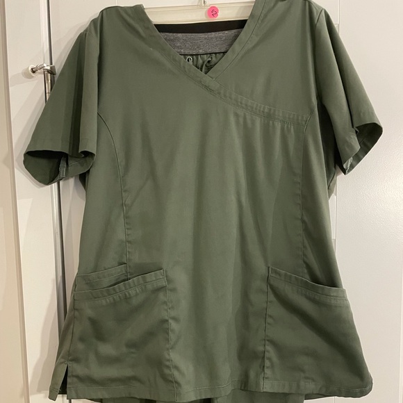 Matrix scrubs - Picture 1 of 1